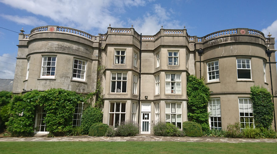 grade 2 listed property farlington house fully restored refurbishment of sash windows in Horsham, sussex and brighton and hove, lewes, burgess hill, east grinstead